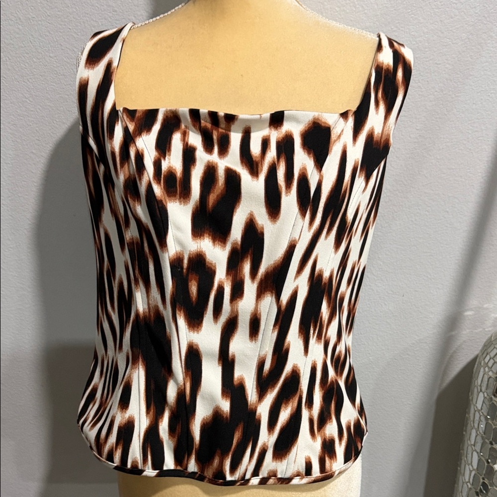 BOLD elements Animal Print Sleeveless Top